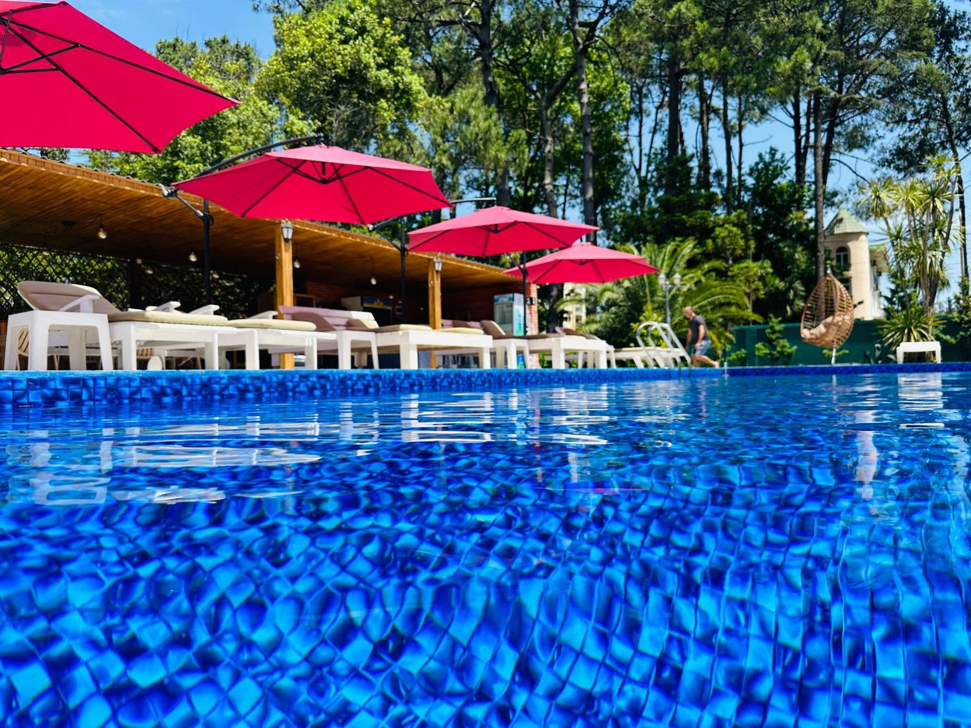 Claude Monet Beach Hotel Ureki Buitenkant foto