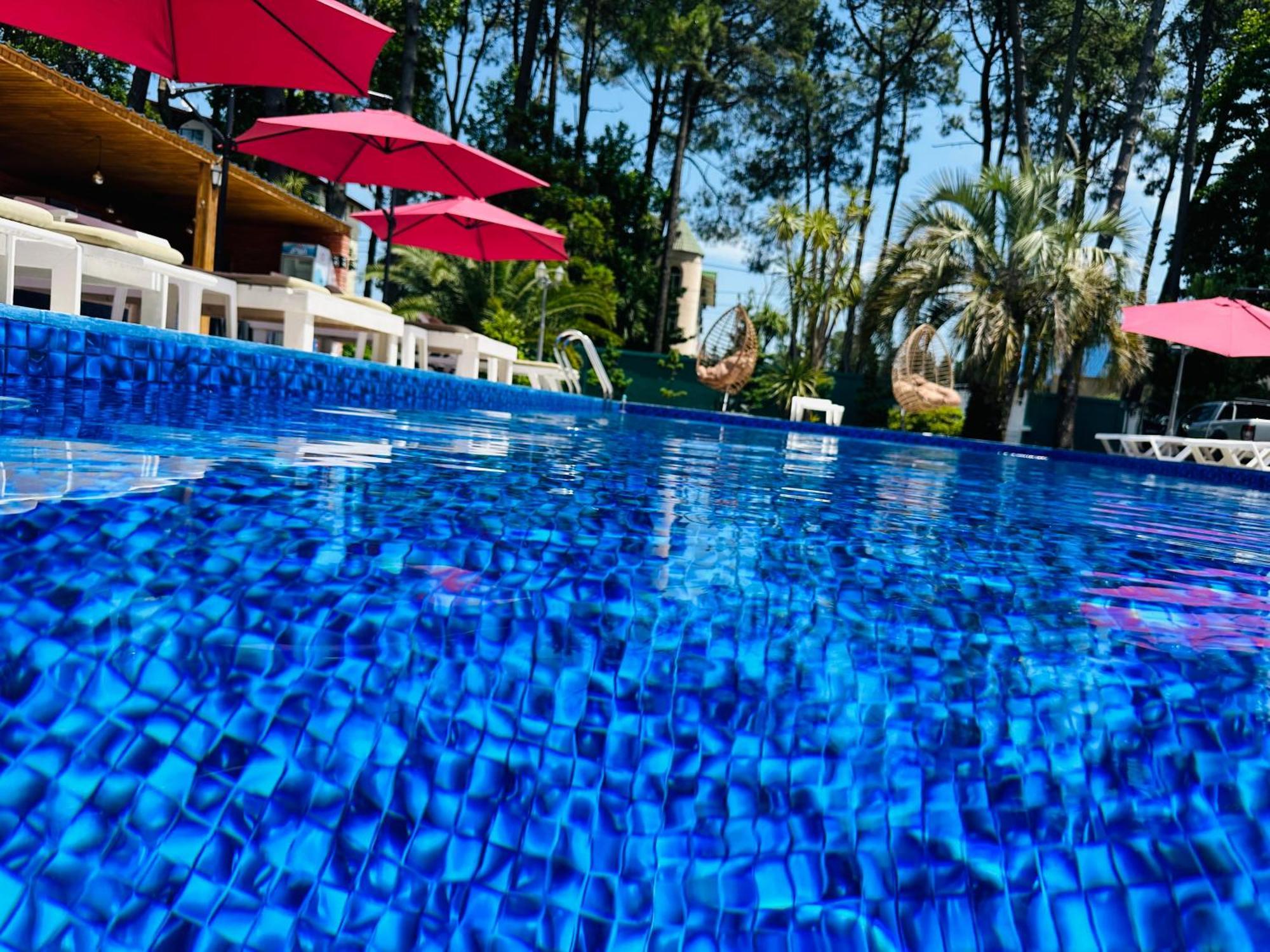 Claude Monet Beach Hotel Ureki Buitenkant foto